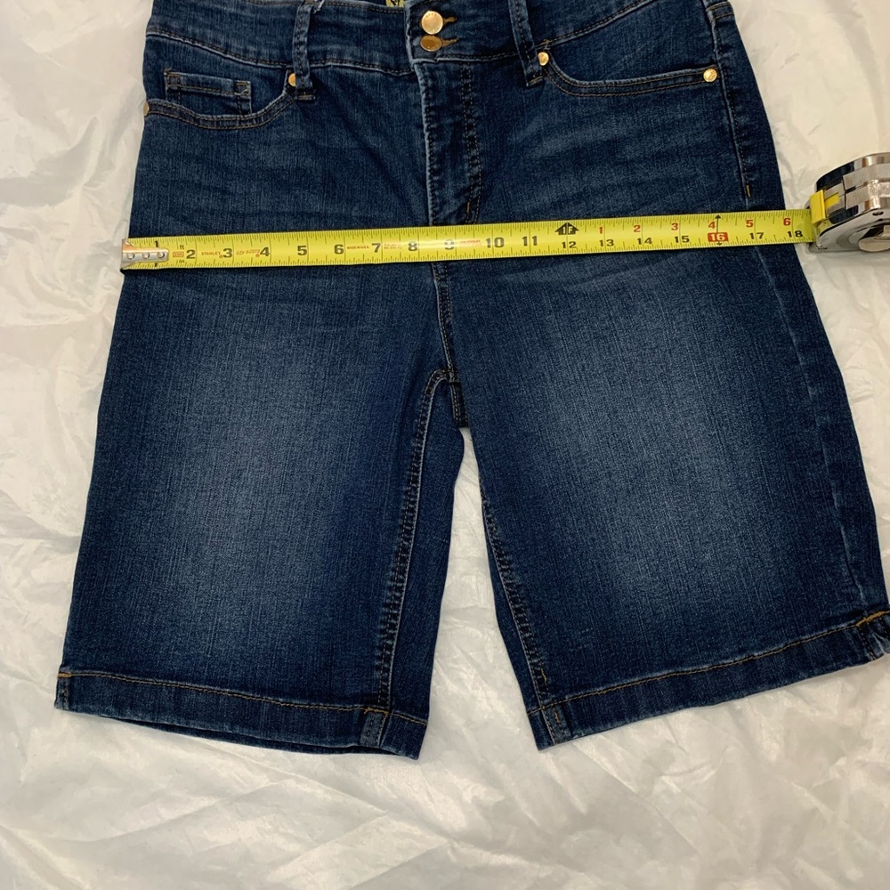 Anne Klein Women's Blue Denim Shorts - Picture 10 of 11